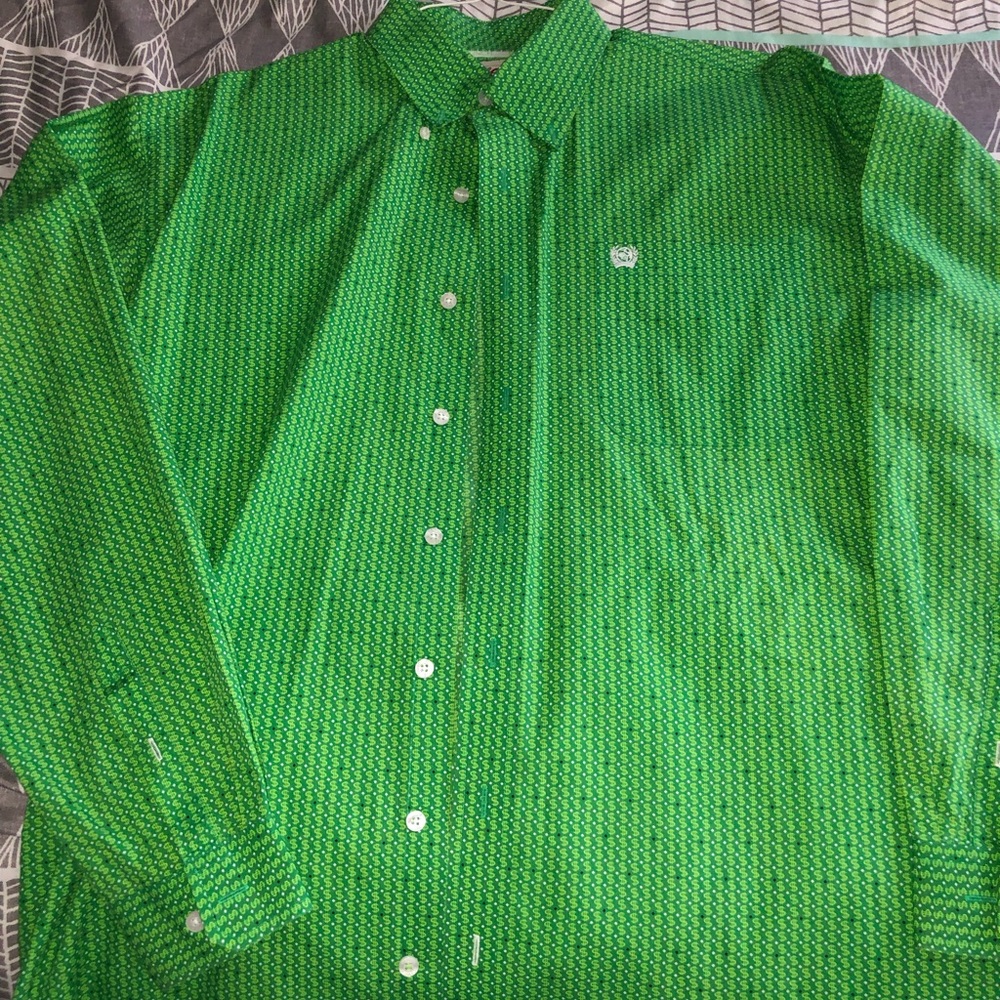 Cinch button down